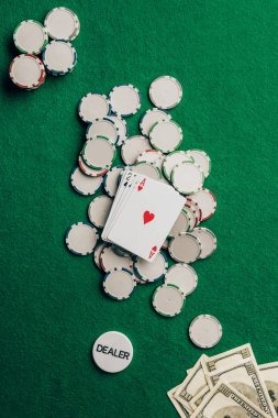 Platform polyfield menampilkan berbagai permainan kasino dan pasar sportsbook